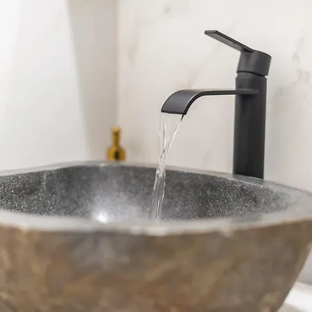 Stylish Luxury At Ampelokipi Metro Station Appartement Athene