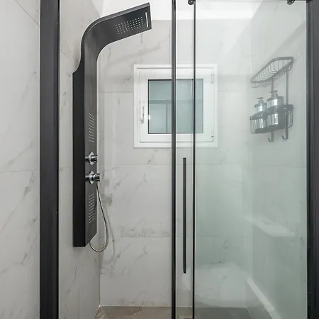 Stylish Luxury At Ampelokipi Metro Station * Athene
