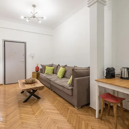 Stylish Luxury At Ampelokipi Metro Station Appartement Athene